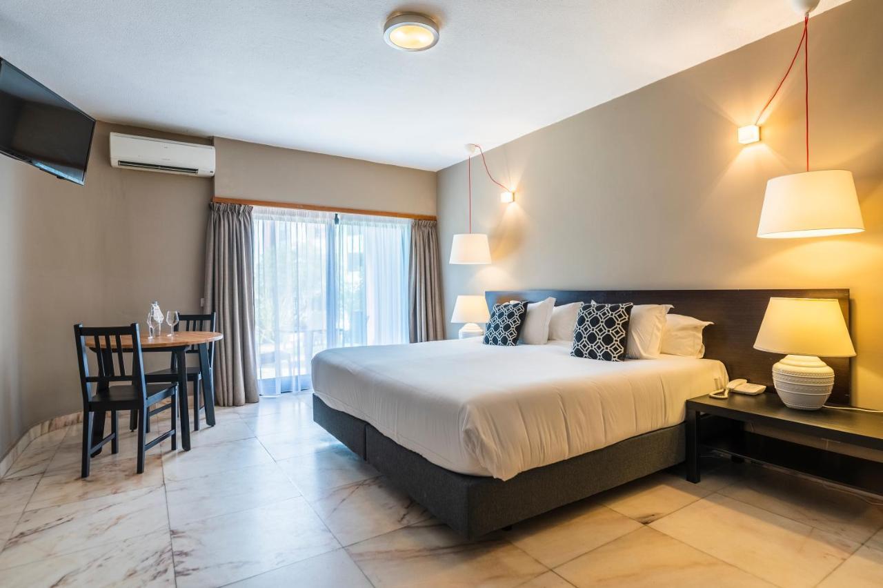Topazio Vibe Beach Hotel & Apartments - Adults Friendly Albufeira Oda fotoğraf