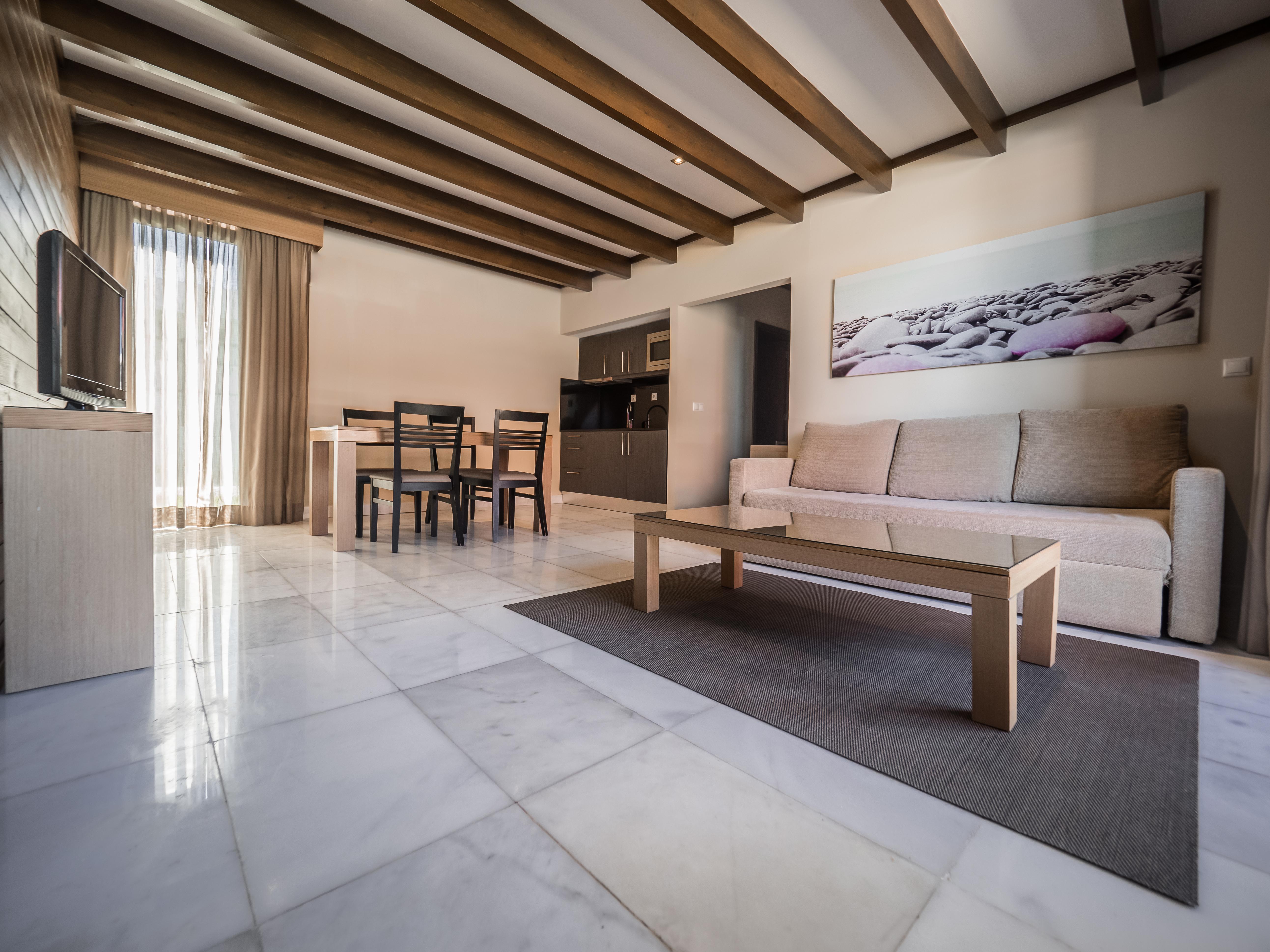 Topazio Vibe Beach Hotel & Apartments - Adults Friendly Albufeira Dış mekan fotoğraf